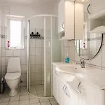 Сasa de vacaciones 6 Person In Hals