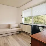 6 Person In Сasa de vacaciones Hals
