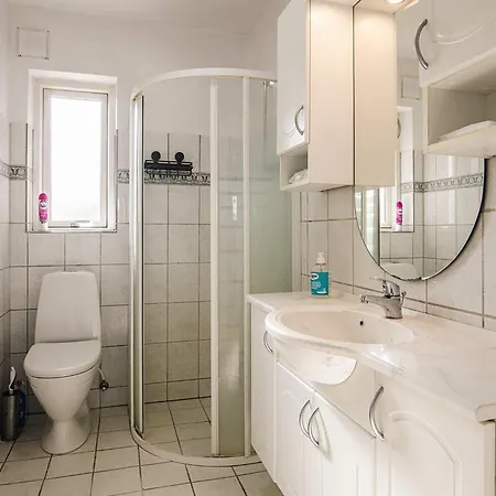 Prázdninový dům 6 Person In Hals